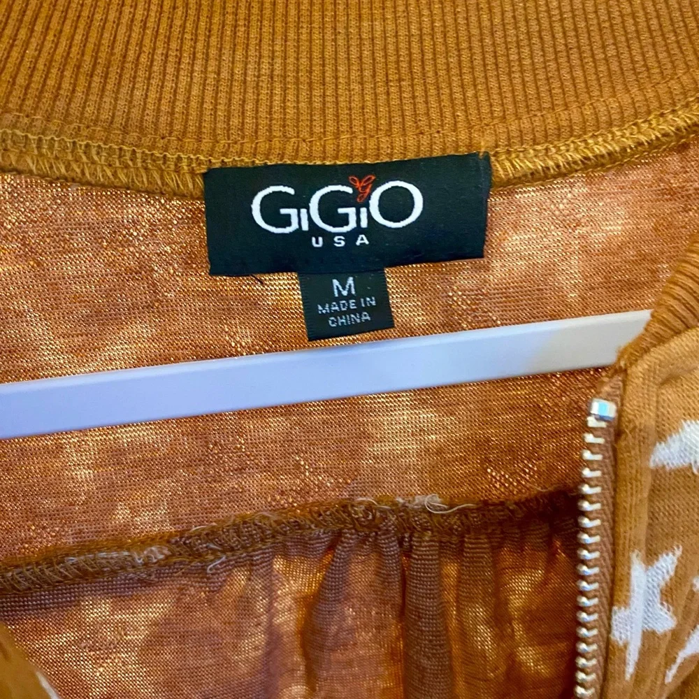 Stylish Jacket - Picture 3 of 3